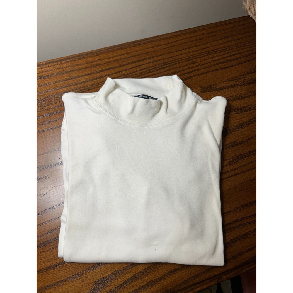 Brooks Brothers Boys Turtle-Neck Cotton Strech Sweater, Medium(10-12), White